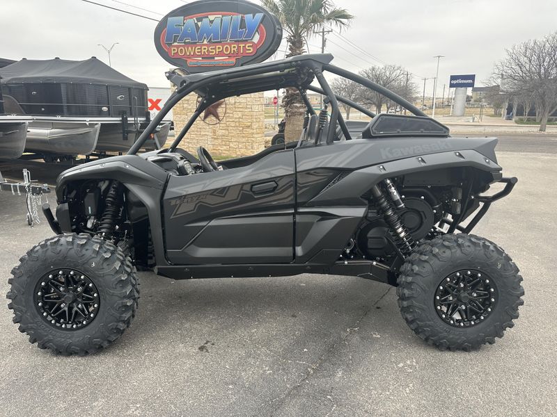 2025 Kawasaki TERYX KRX 1000 BLACKOUT EDITION MATTE SPARK BLACKImage 8