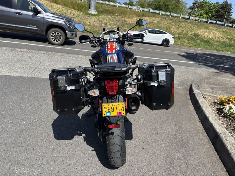 2017 Triumph Explorer XCx LRH 