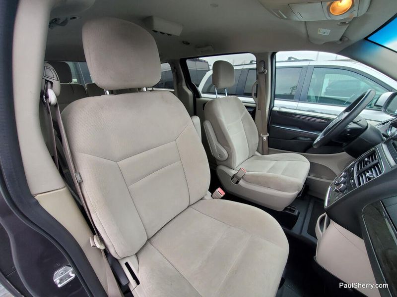 Used 2015 Dodge Grand Caravan SE