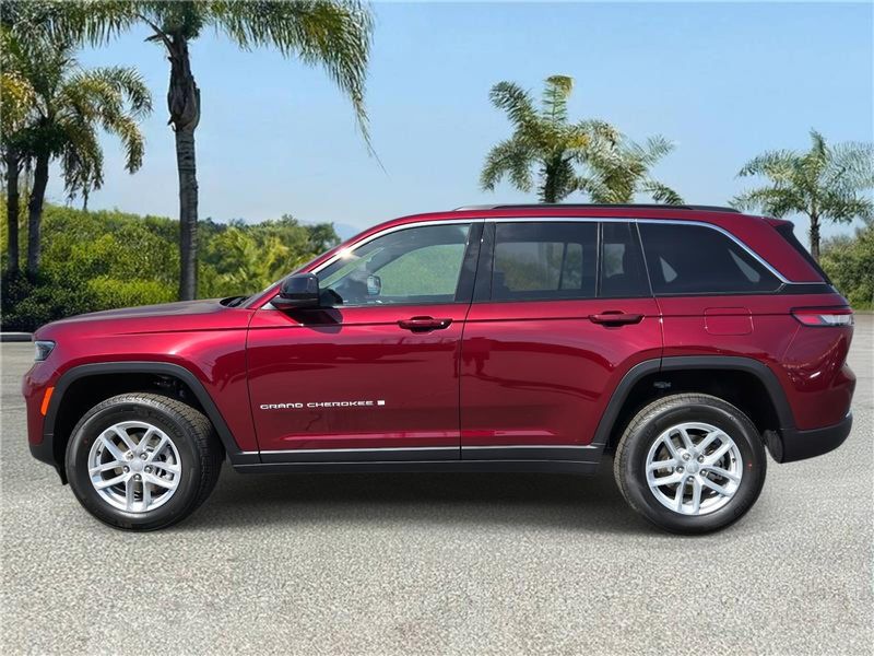 New 2026 Jeep Grand Cherokee Laredo X 4x2