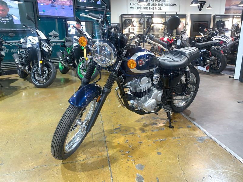 2025 Kawasaki W230 ABS Image 1