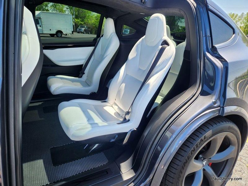 2018 Tesla Model X P100DImage 45