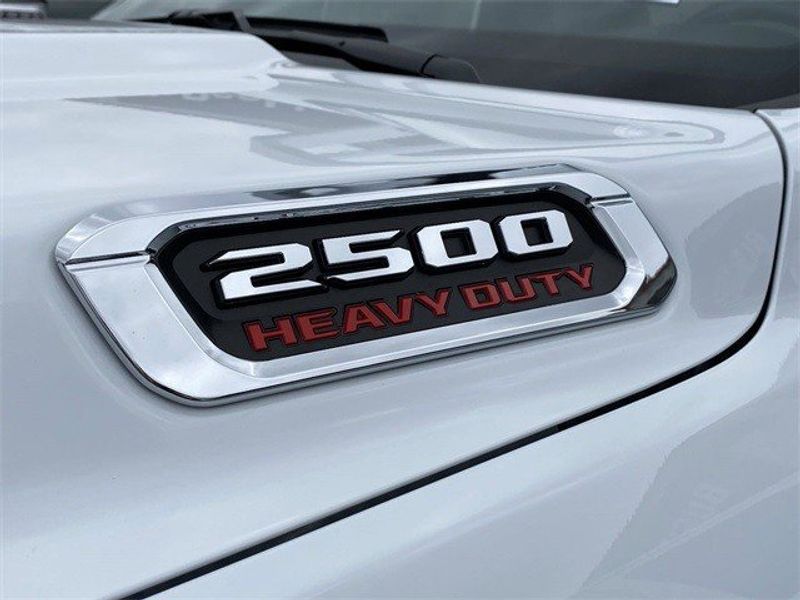 2023 RAM 1500 Big Horn Crew Cab 4x4 5