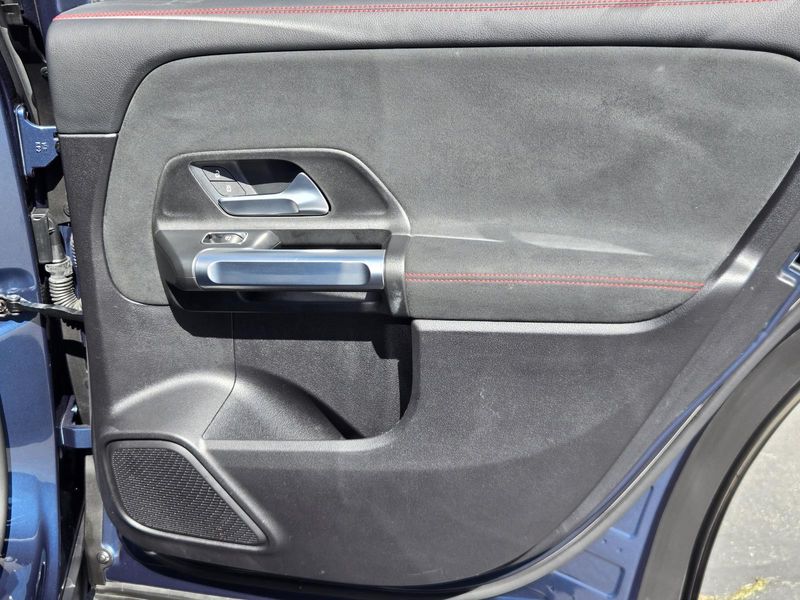 Used 2021 Mercedes-Benz GLB 250 SUV