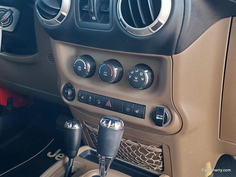 Used 2016 Jeep Wrangler Unlimited Sahara