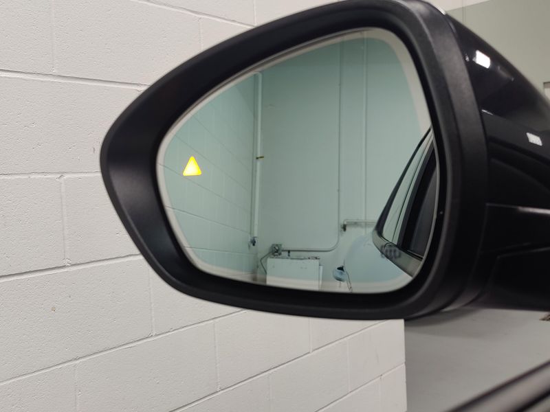 Used 2024 Alfa Romeo Stelvio Sprint AWD w/Sunroof/Nav/Wheel PkgImage 11