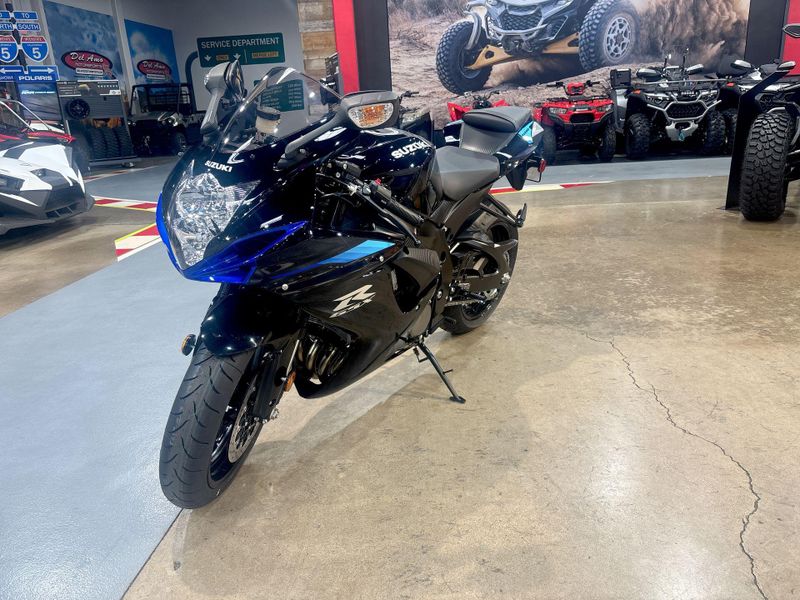New 2027 Suzuki GSX-R600 Image 10