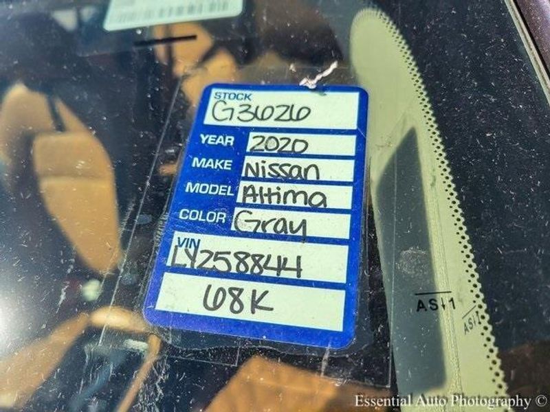 2020 Nissan Sentra SV photo 19