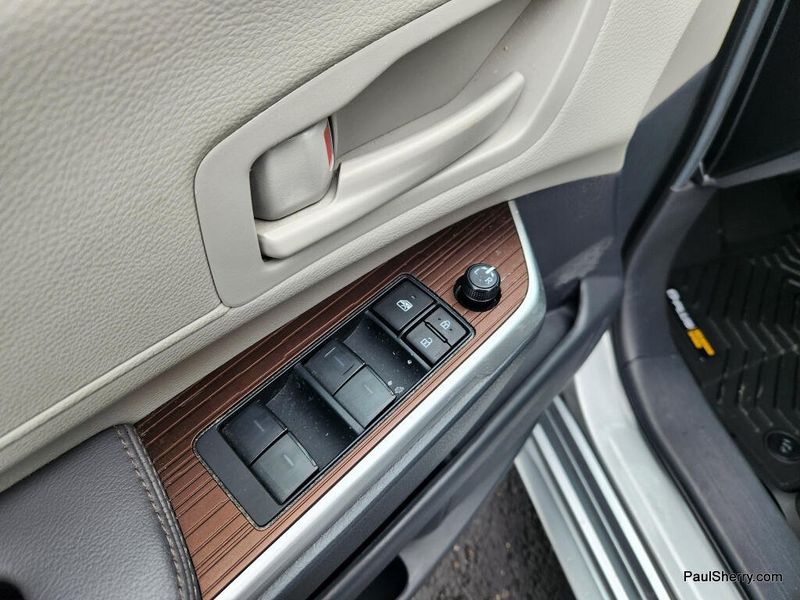 Used 2024 Toyota Sienna LE