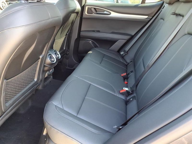 New 2026 Alfa Romeo Stelvio SprintImage 11