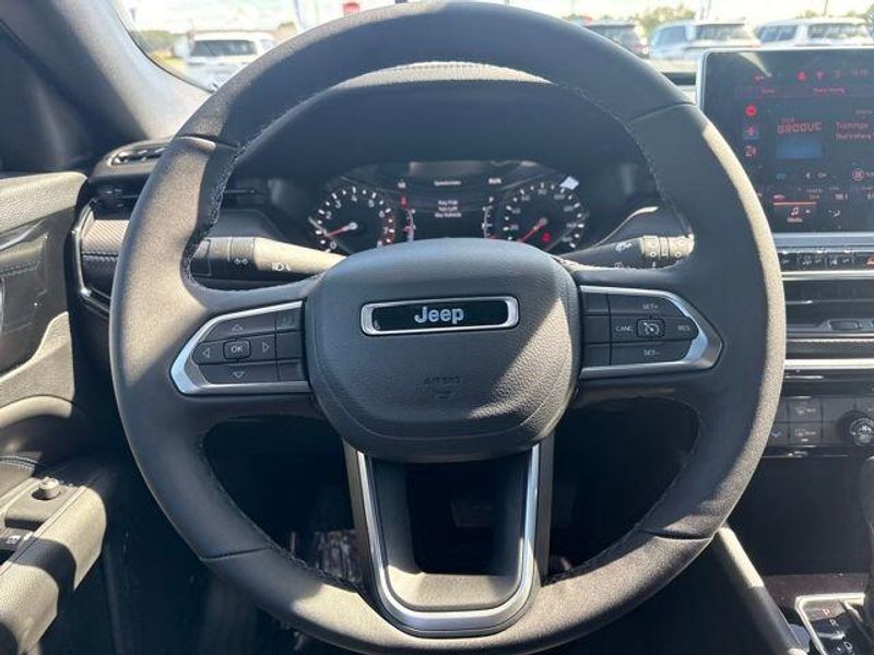2026 Jeep Compass Latitude Altitude 4x4