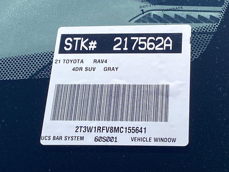 2021 Toyota RAV4 XLEImage 9