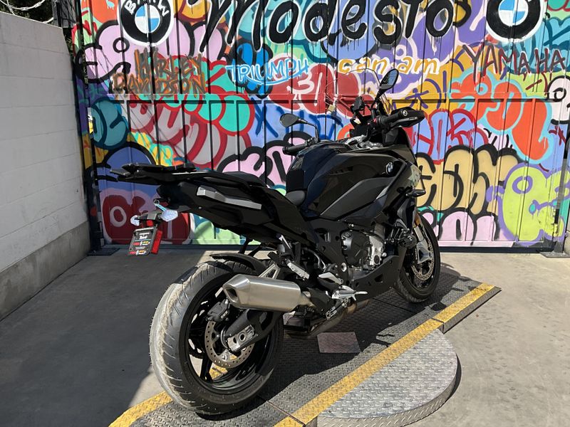 New 2026 BMW S 1000 XR Image 5
