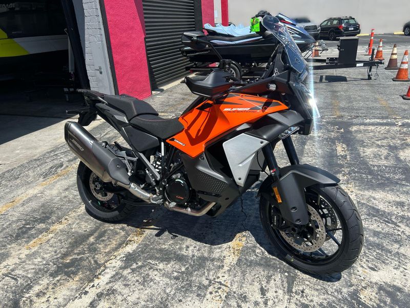 New 2027 KTM 1390 SUPER ADVENTURE S EVO Image 11