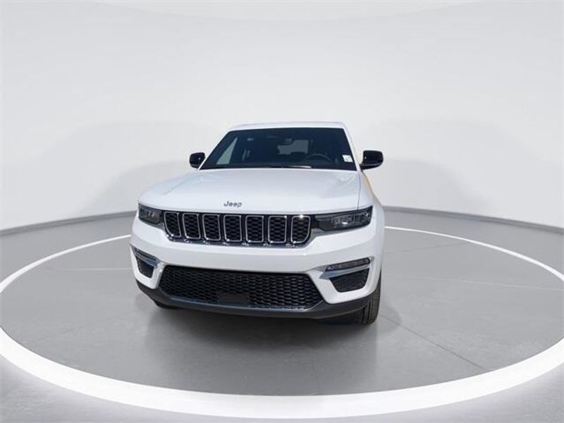2024 Jeep Grand Cherokee 4xeImage 3