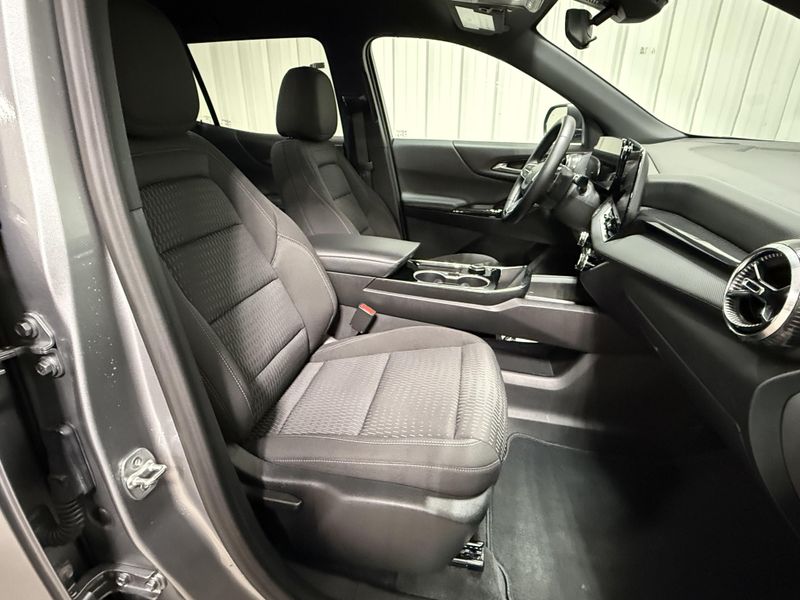 Used 2026 Chevrolet Equinox AWD LTImage 11