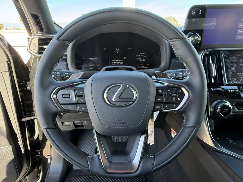 New 2026 Lexus LX 700h LuxuryImage 21