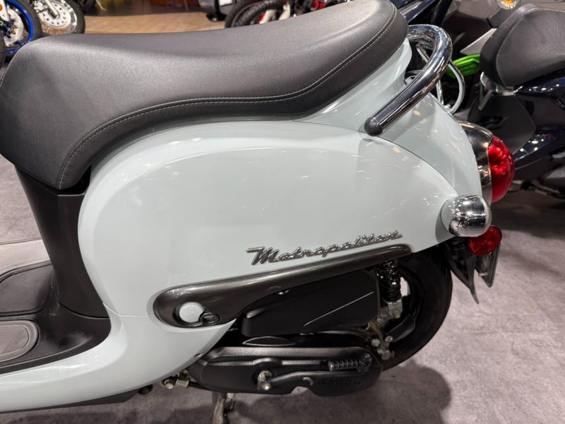 Used 2022 Honda Metropolitan Image 6