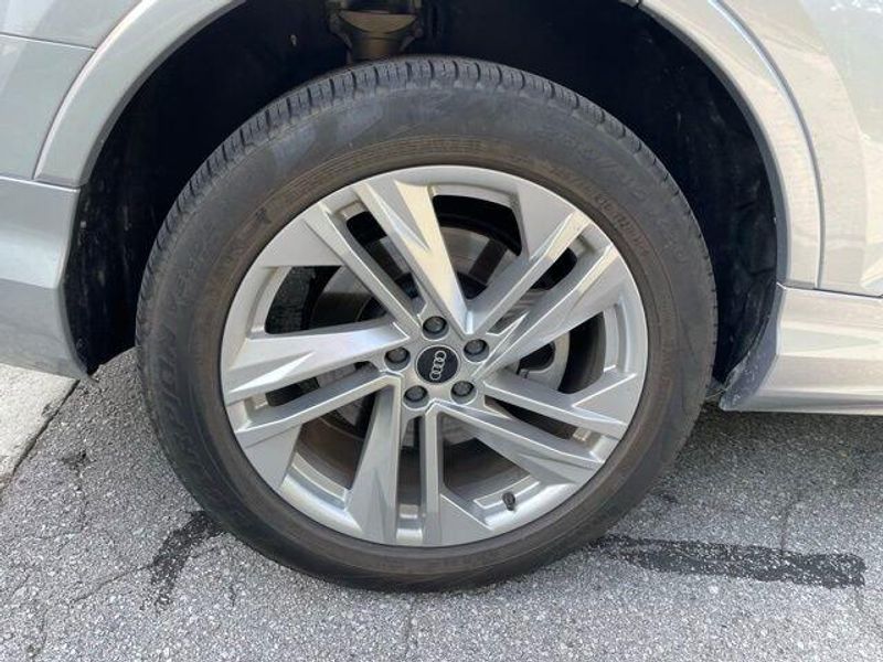 2021 Audi Q7 Premium Plus