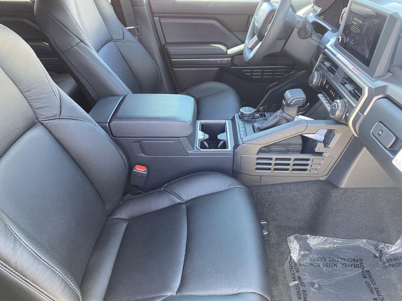 New 2025 Toyota 4Runner Hybrid TRD Off RoadImage 10