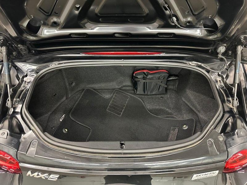 2016 Mazda MX-5 Miata Grand TouringImage 22