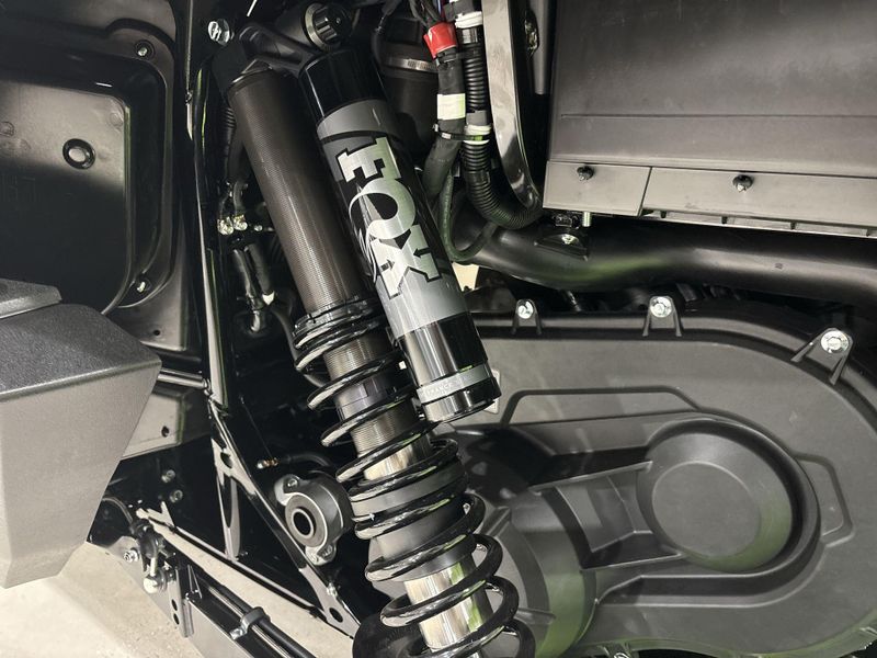 New 2027 Kawasaki TERYX KRX4 1000 BLACKOUT EDITION Image 34
