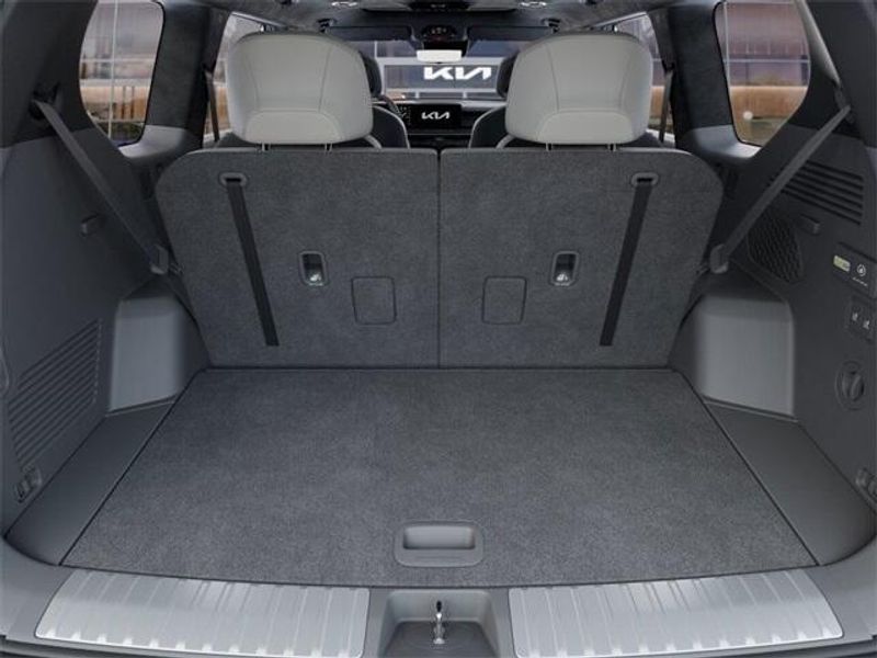 New 2026 Kia EV9 GT-LineImage 19