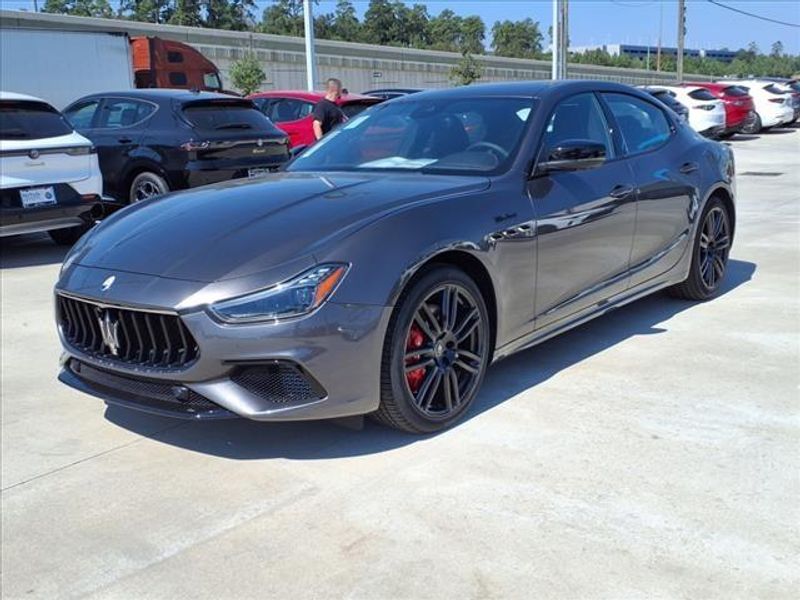 2024 Maserati Ghibli ModenaImage 2