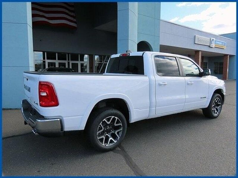 2025 RAM 1500 LaramieImage 8