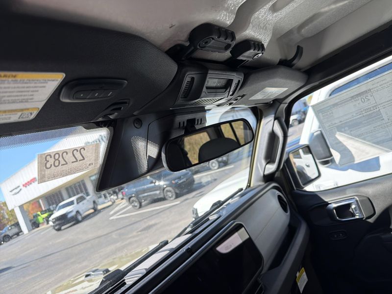 New 2026 Jeep Wrangler 4-door Sport SImage 28