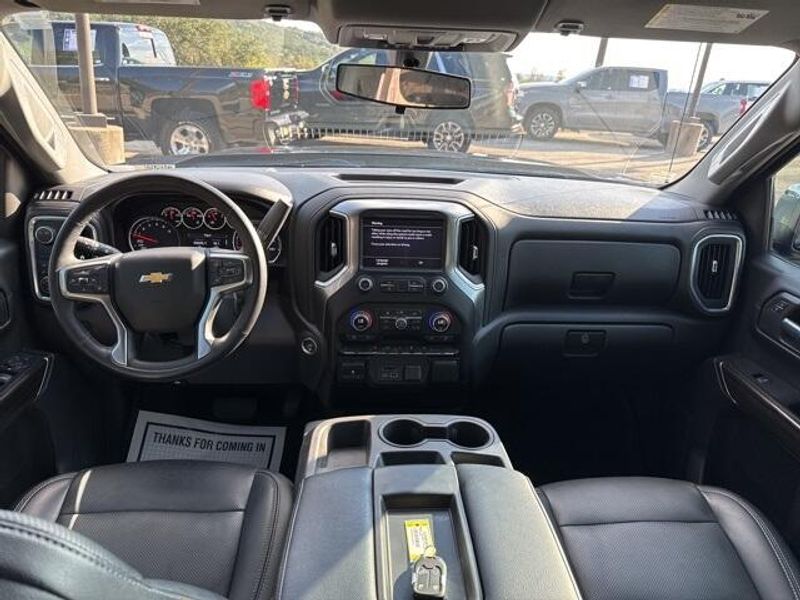 2021 Chevrolet Silverado 1500 LT photo 15