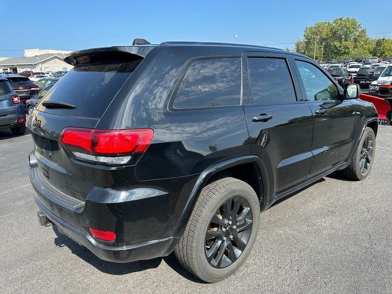 2022 Jeep Grand Cherokee WK Laredo XImage 13