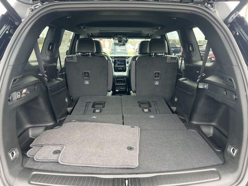 2025 Jeep Grand Cherokee L Altitude X 4x4