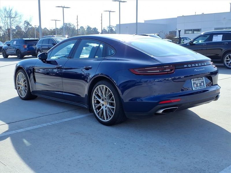 Used 2020 Porsche Panamera 10 Years EditionImage 9