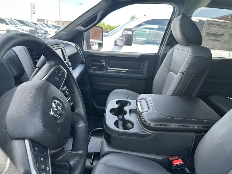 2024 RAM 3500 Tradesman Crew Cab Chassis 4x4 60