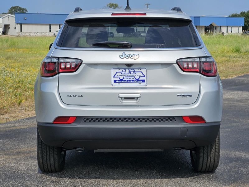 2025 Jeep Compass Latitude 4x4Image 5