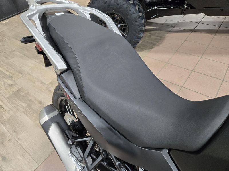 2024 Honda TRANSALP MATTE BLACK METALLIC Image 16
