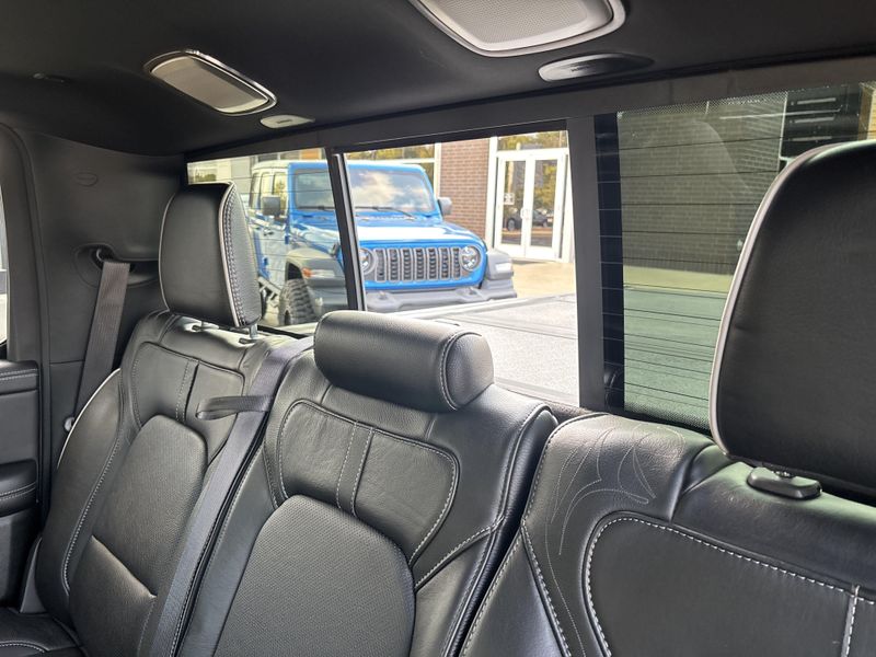 Used 2020 RAM 1500 LimitedImage 47
