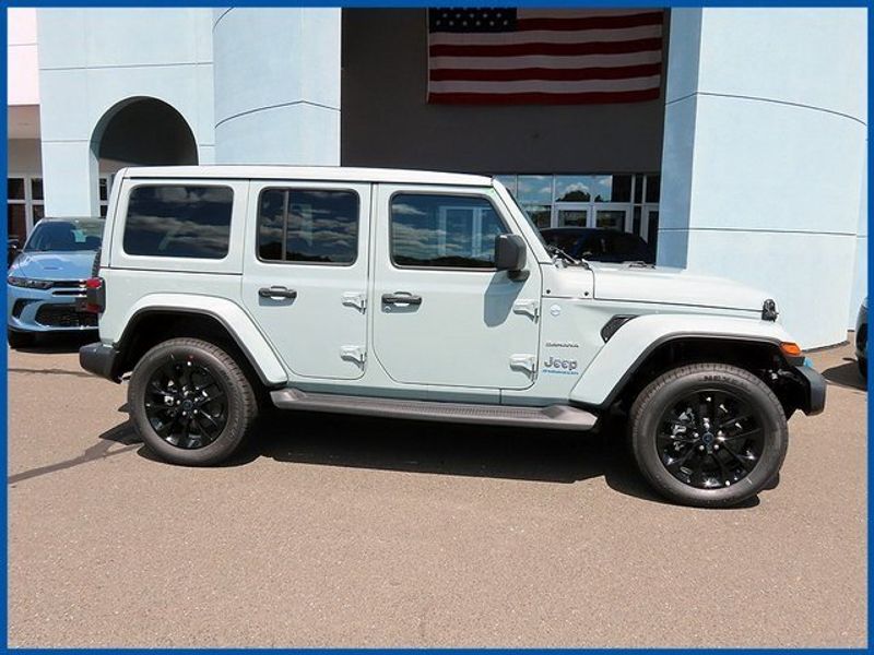 2024 Jeep Wrangler 4xE Sahara 4xeImage 2