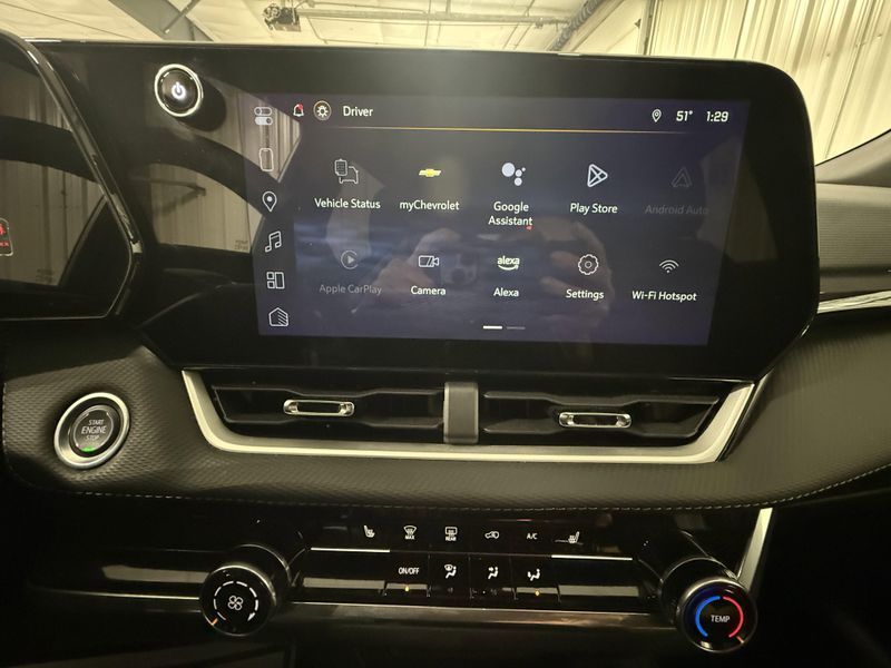 Used 2025 Chevrolet Equinox AWD LTImage 25