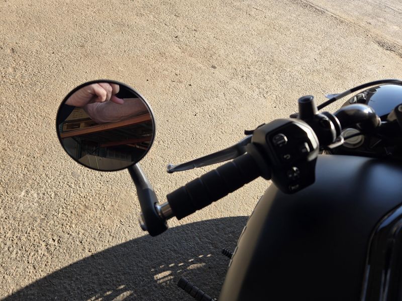 NEW 2025 INDIAN MOTORCYCLE SCOUT BOBBER LIMITED WITH TECHNOLOGY PACKAGE Image 12