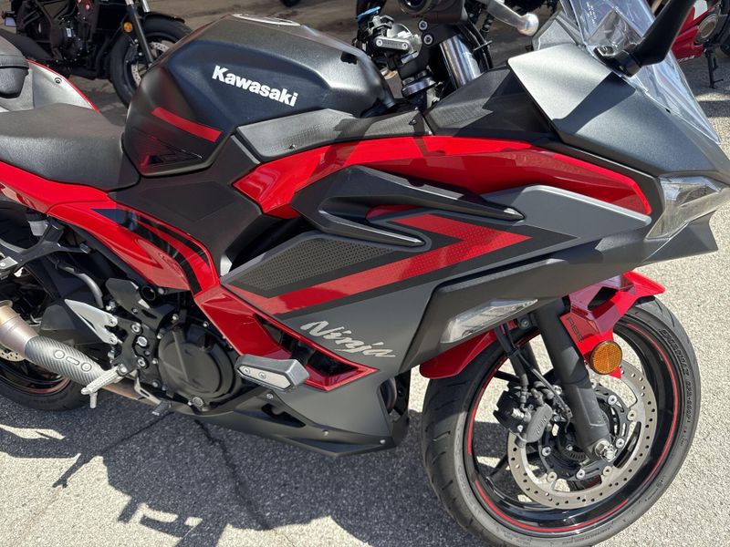 Used 2024 Kawasaki Ninja 500 SE ABS Image 12