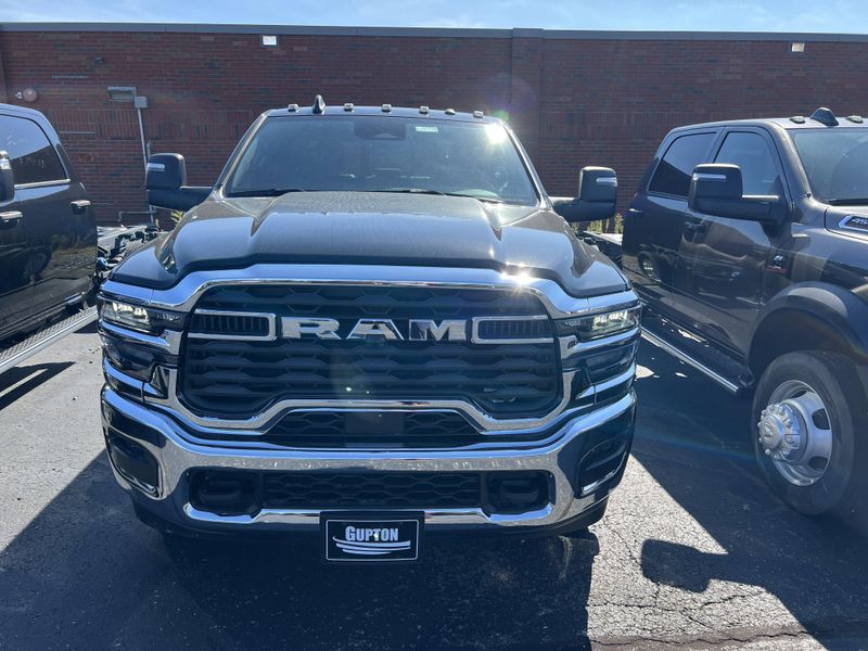 New 2026 RAM 3500 Tradesman Crew Cab Chassis 4x4 60