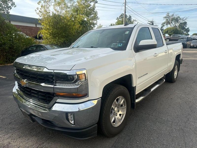 2016 Chevrolet Silverado 1500 LT photo 10