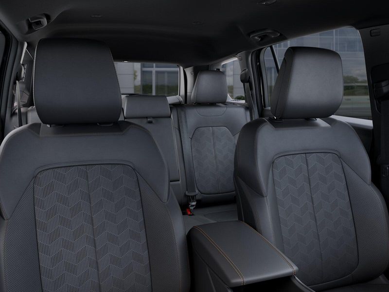 New 2026 Jeep Cherokee Overland 4x4Image 26