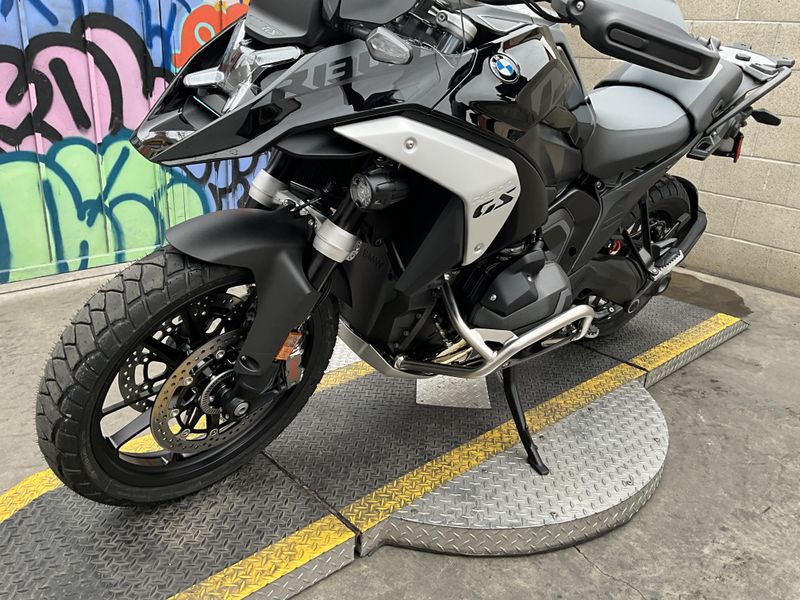 New 2026 BMW R 1300 GS Image 10