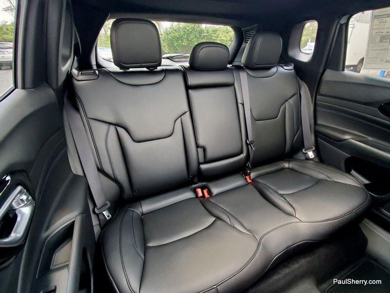 2025 Jeep Compass Limited 4x4Image 16