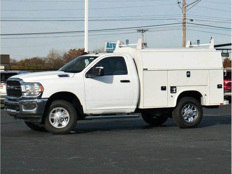 2023 RAM 2500 Tradesman Regular Cab 4x4 8