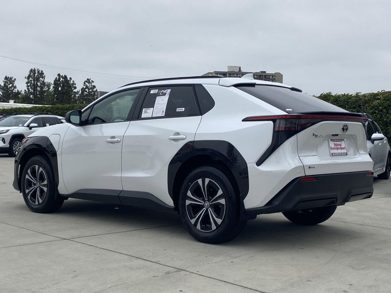 New 2025 Toyota bZ4X XLEImage 5