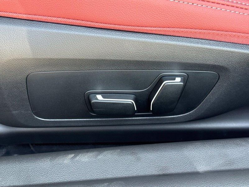New 2026 BMW 2 Series 230i xDriveImage 17